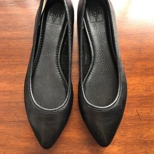 Frye Black Ballet Flats Brand New Size 7
